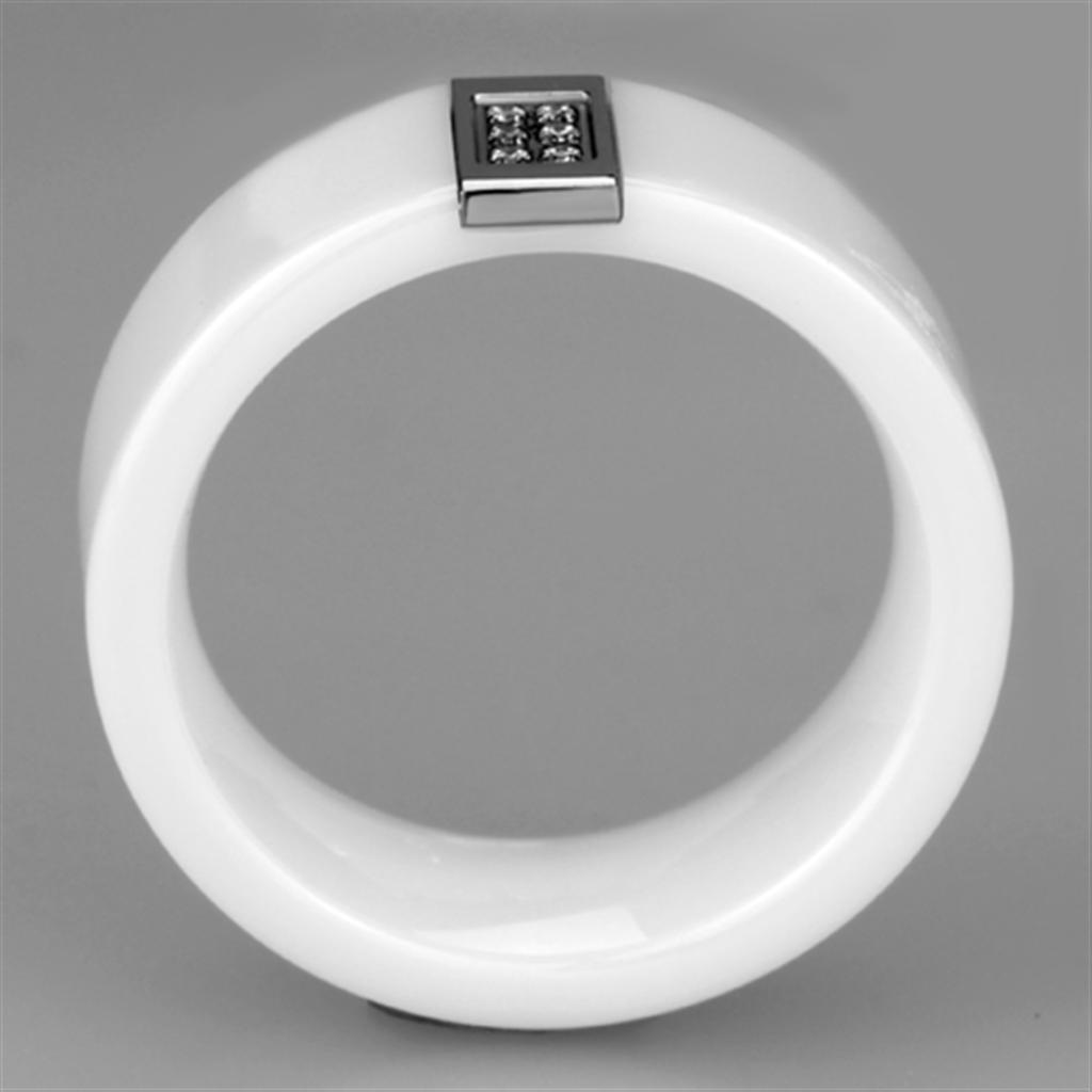 High polished (no plating) Stainless Steel Ring with Ceramic in White