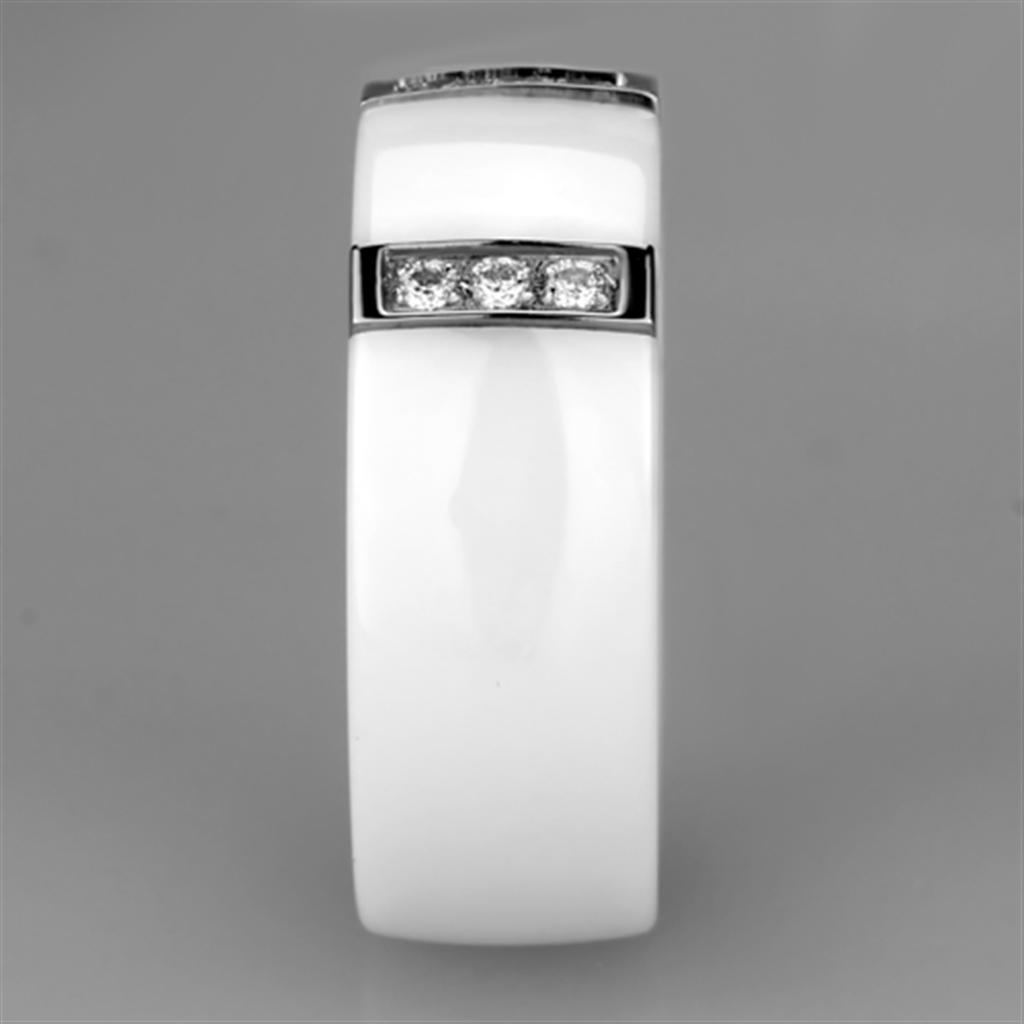 High polished (no plating) Stainless Steel Ring with Ceramic in White