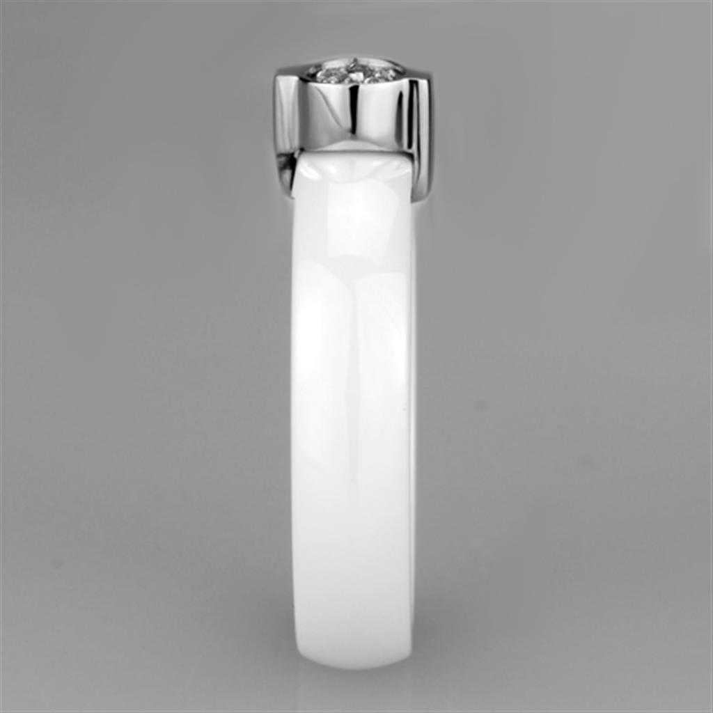 High polished (no plating) Stainless Steel Ring with Ceramic in White