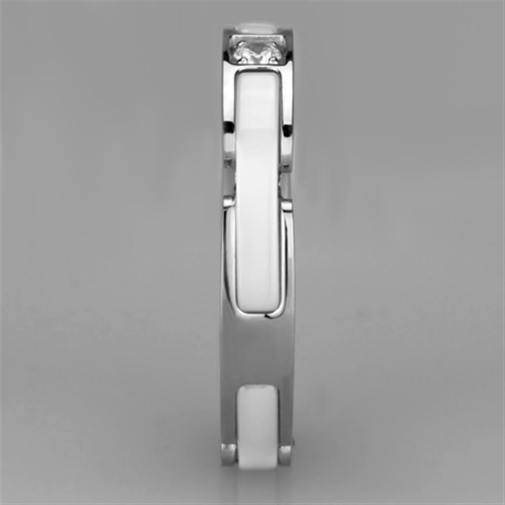 High polished (no plating) Stainless Steel Ring with Ceramic in White
