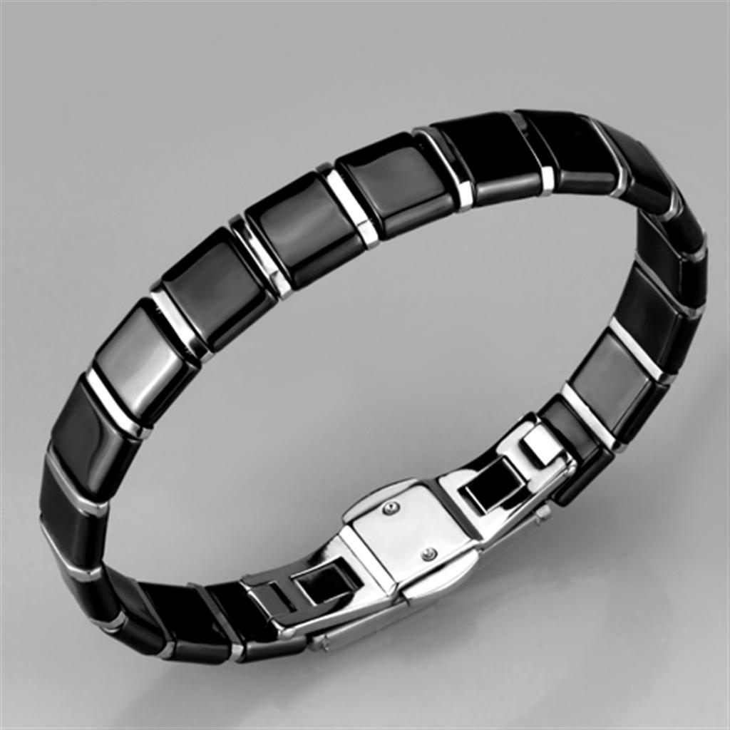 High polished (no plating) Stainless Steel Bracelet with Ceramic in Jet