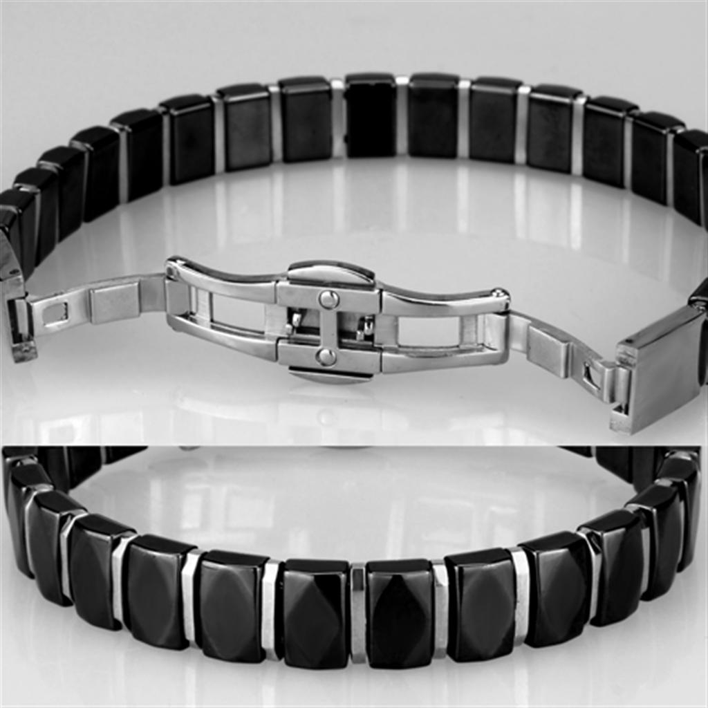 High polished (no plating) Stainless Steel Bracelet with Ceramic in Jet