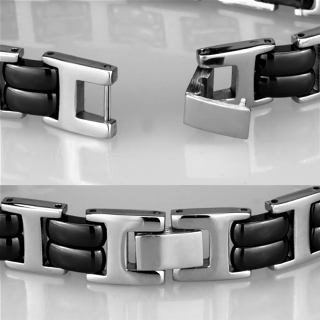 High polished (no plating) Stainless Steel Bracelet with Ceramic in Jet
