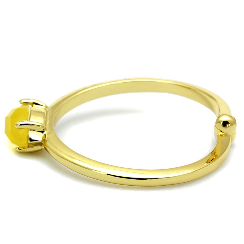 Flash Gold Brass Ring with Synthetic Cat Eye in Topaz