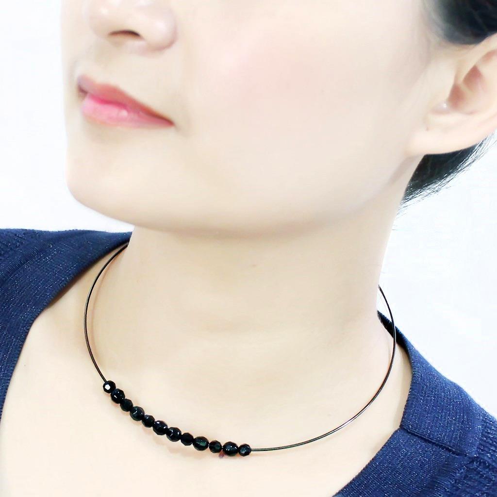 Ruthenium White Metal Necklace with Synthetic Synthetic Glass in Jet