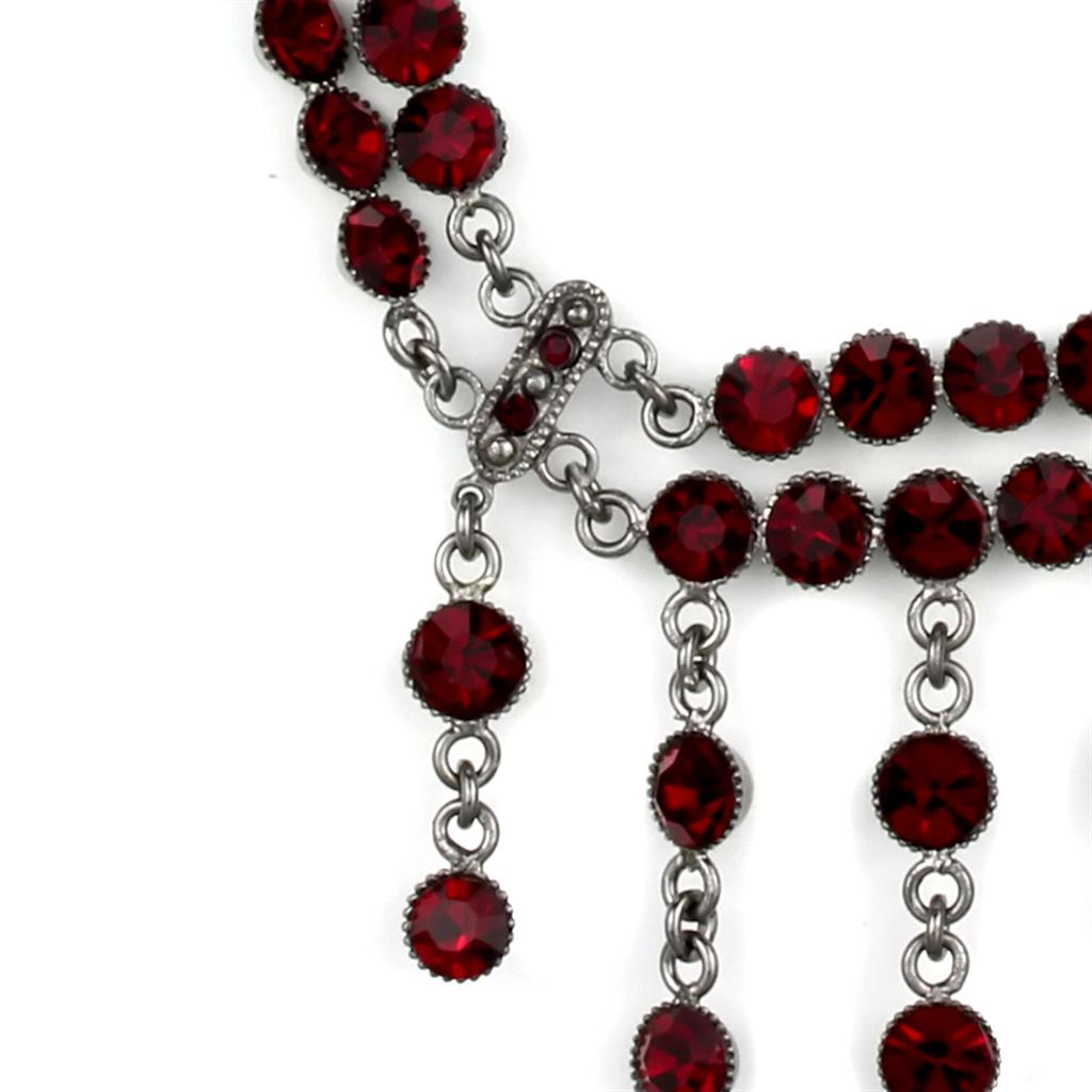 Ruthenium 925 Sterling Silver Necklace with Top Grade Crystal in Siam