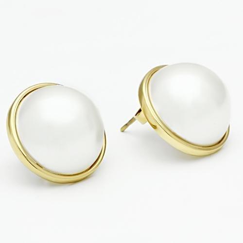 IP Gold(Ion Plating) Brass Earrings with Synthetic Pearl in White