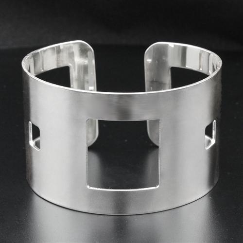 High polished (no plating) Stainless Steel Bangle with No Stone