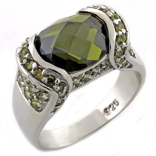 High-Polished 925 Sterling Silver Ring with AAA Grade CZ in Peridot