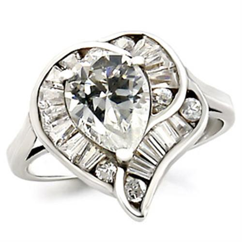High-Polished 925 Sterling Silver Ring with AAA Grade CZ  in Clear