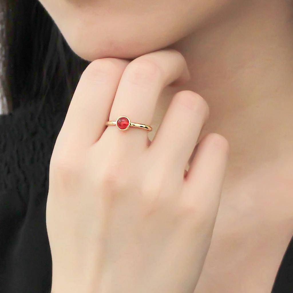Gold Brass Ring with Synthetic Synthetic Glass in Garnet