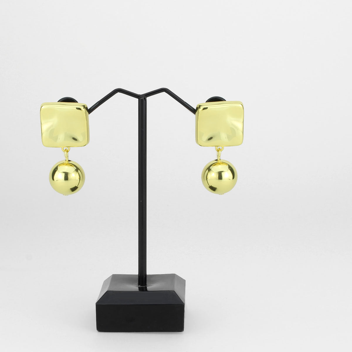 Flash Gold Brass Earring with NoStone in No Stone