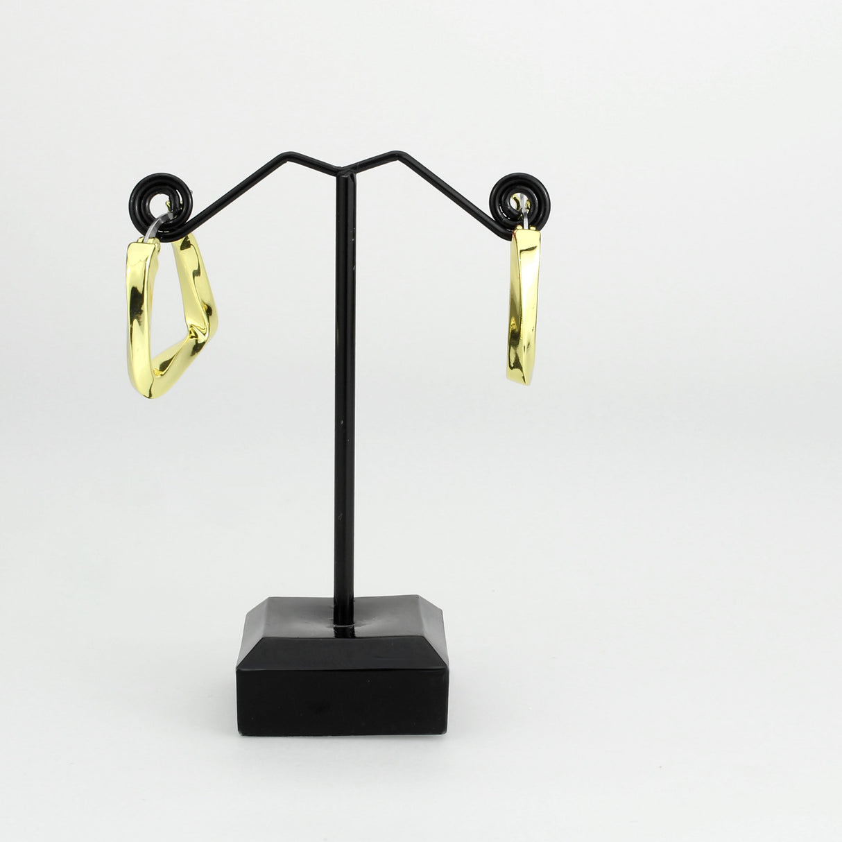 Flash Gold Brass Earring with NoStone in No Stone