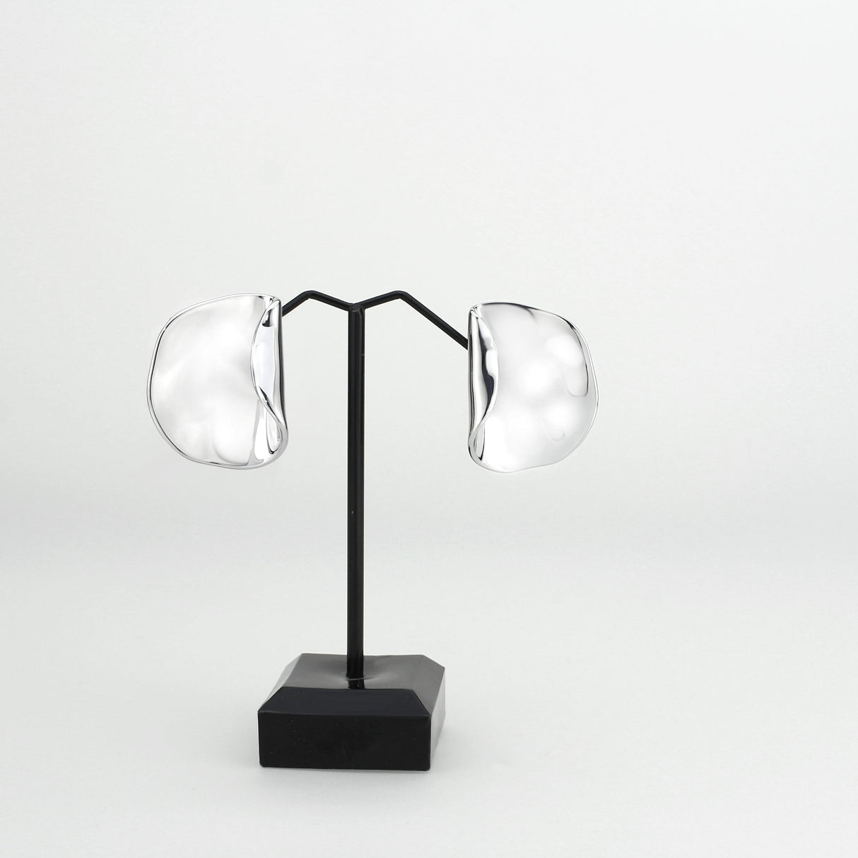 Imitation Rhodium Brass Earring with NoStone in No Stone