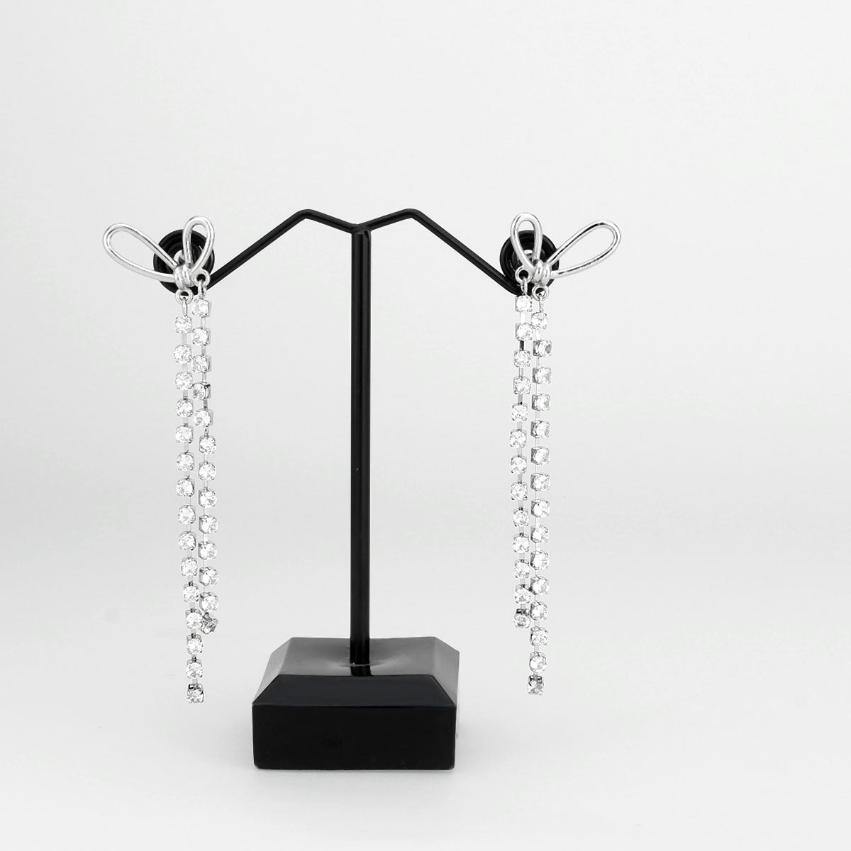 Imitation Rhodium Brass Earring with Top Grade Crystal in Clear