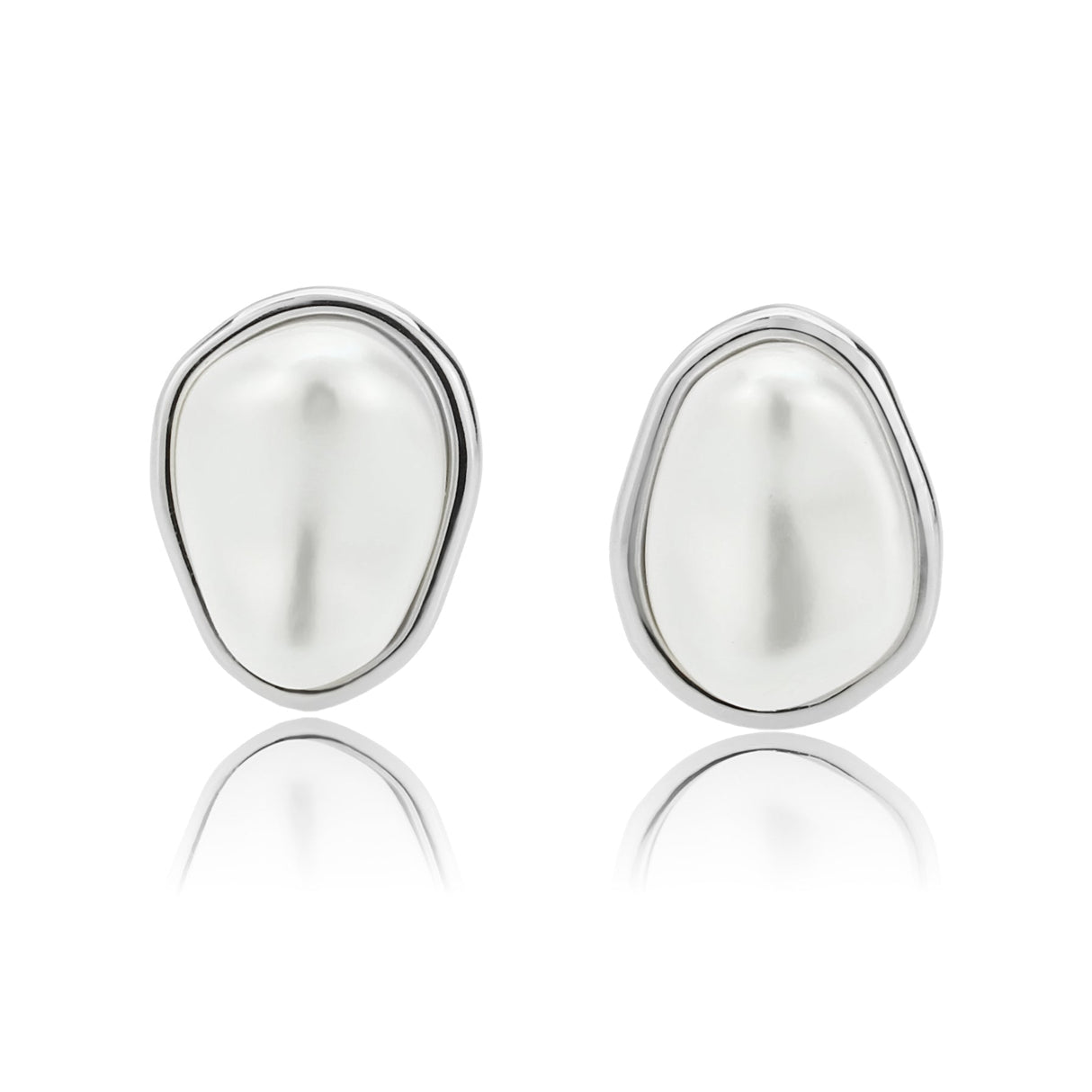 Imitation Rhodium Brass Earring with Synthetic in White