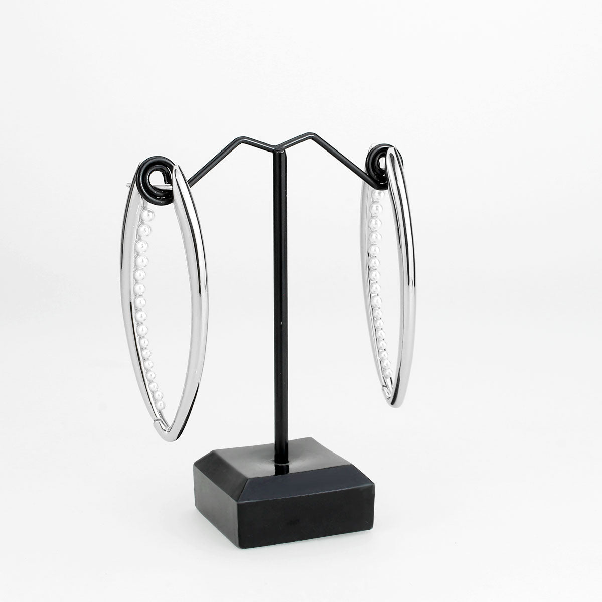 Imitation Rhodium Brass Earring with Synthetic in White