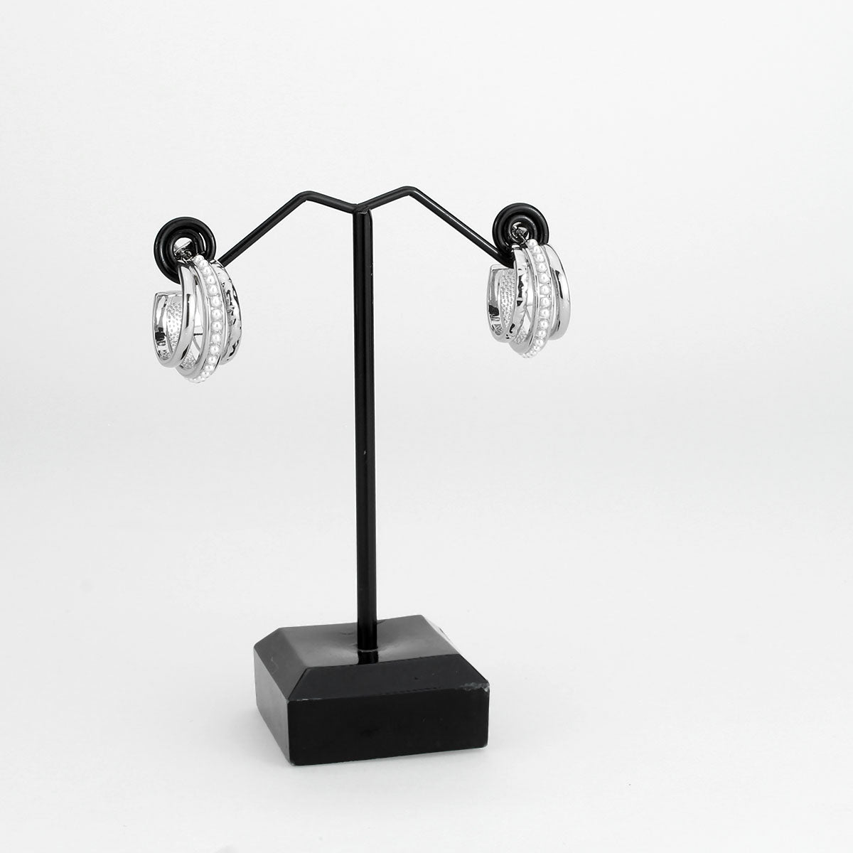 Imitation Rhodium Brass Earring with Synthetic in White