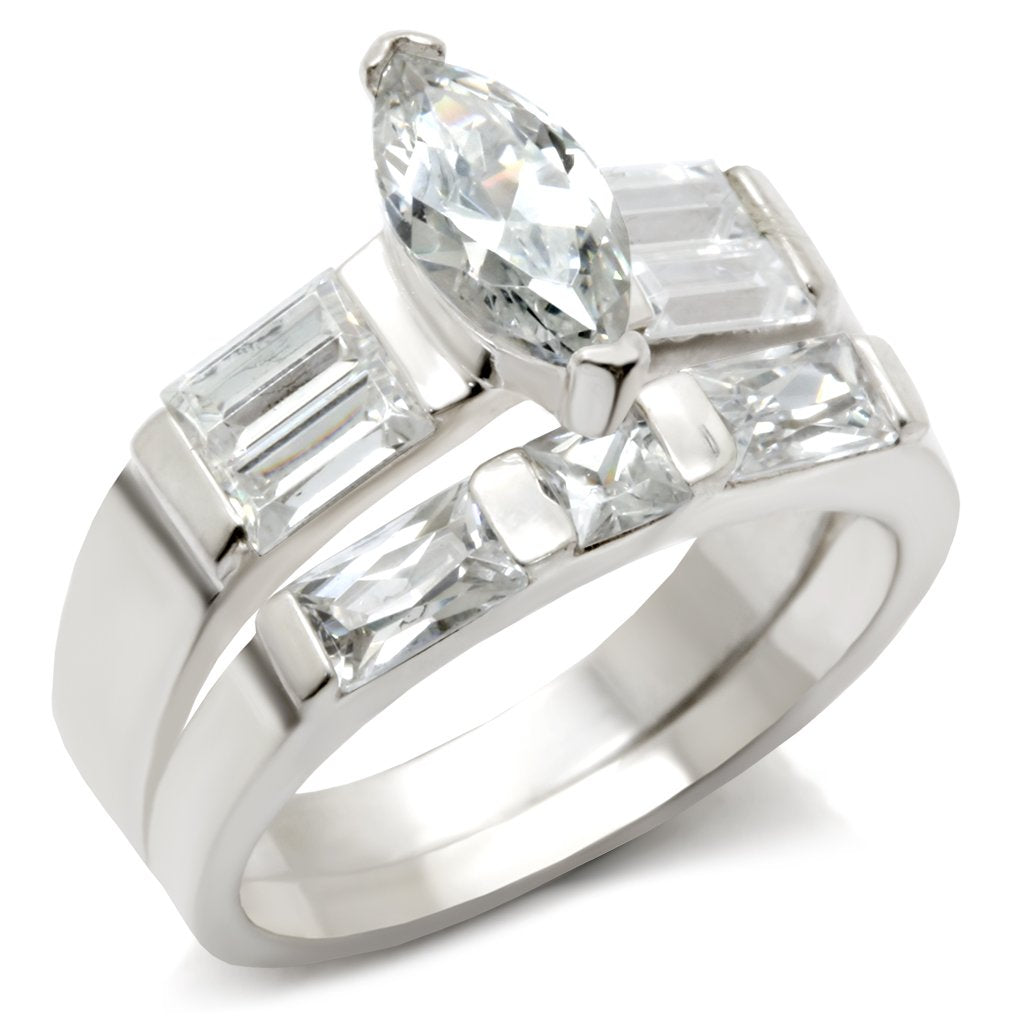 High-Polished 925 Sterling Silver Ring with AAA Grade CZ  in Clear