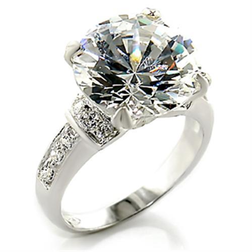 High-Polished 925 Sterling Silver Ring with AAA Grade CZ  in Clear
