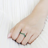 High polished (no plating) Stainless Steel Ring with Synthetic Synthetic Glass in Emerald