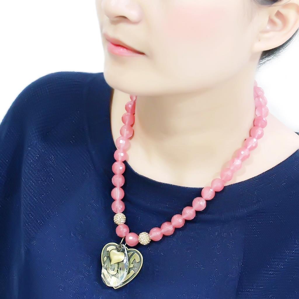 Antique Copper White Metal Necklace with Synthetic Synthetic Glass in Light Peach