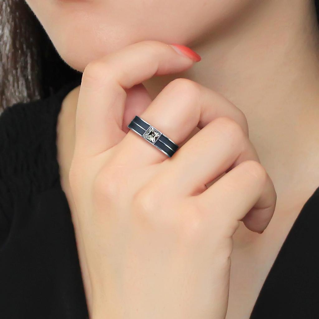 High polished (no plating) Stainless Steel Ring with Top Grade Crystal  in Black Diamond