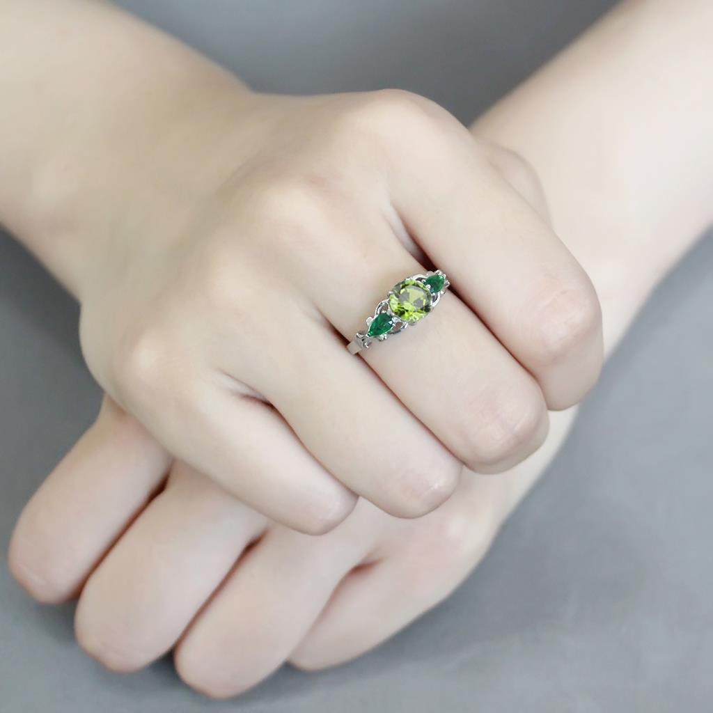 No Plating Stainless Steel Ring with Crystal in Peridot