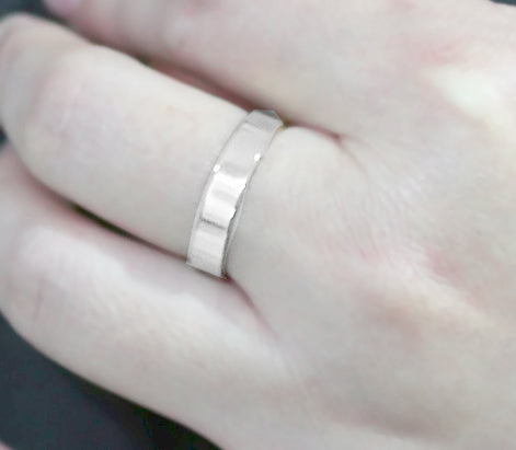 High Polished( No Plated) Stainless Steel Ring with Top Grade Crystal in Clear