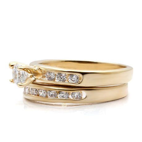 High-Polished 925 Sterling Silver Ring with AAA Grade CZ  in Clear
